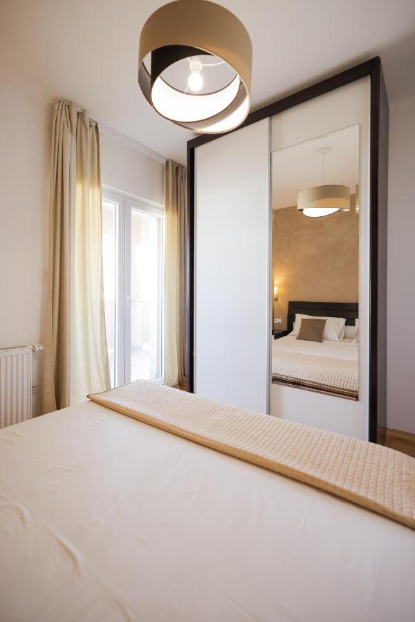 Apartments Skara Бибине Екстериор снимка