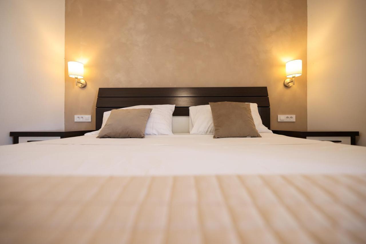 Apartments Skara Бибине Екстериор снимка