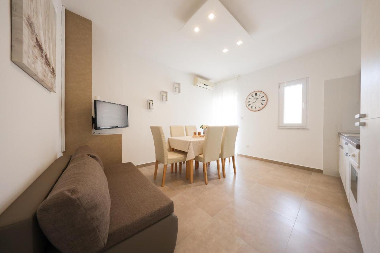 Apartments Skara Бибине Екстериор снимка